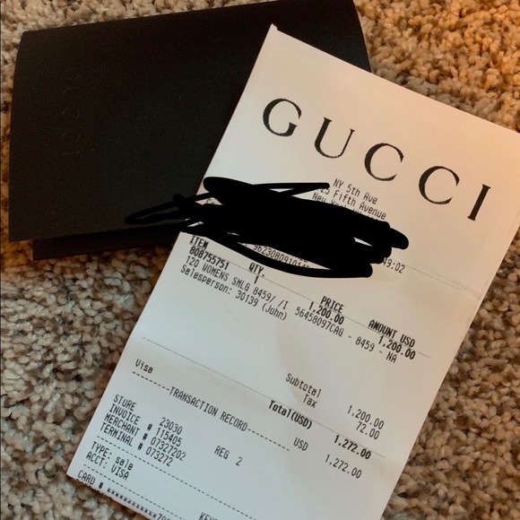 Gucci bag! LIKE NEW! Bag and box included. - Picture 3 of 4